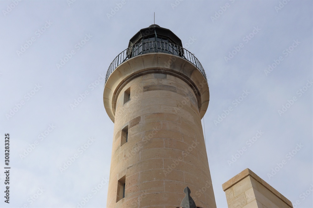 Ancien phare construit en 1828 - Village Le Grau du Roi - Département du Gard - Languedoc Roussillon - Région Occitanie - France - 19 èmùe siècle Ancien phare construit en 1828 - Village Le Grau du Roi - Département du Gard - Languedoc Roussillon - Région Occitanie - France - 19 èmùe siècle