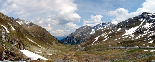 Panoramic view of alpine mountain pass in Switzerland © Sergey Dratsky