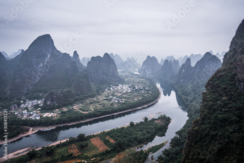 Принти на полотні Karts hill Mountains view, on a cloudy misty morning in South China