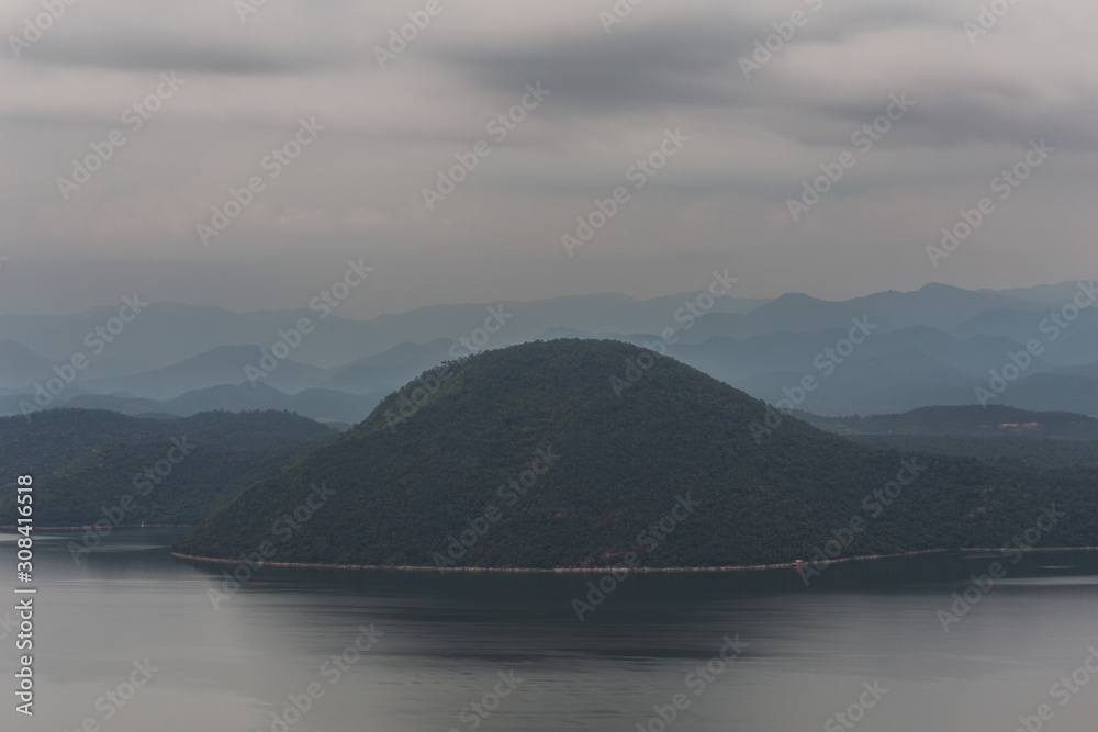view mountain of lake