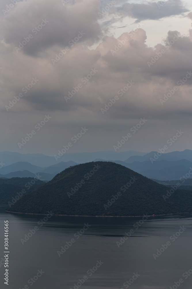 view mountain of lake