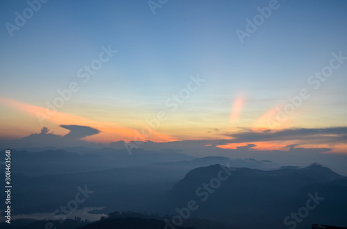 5500 Stufen zum Adams Peak