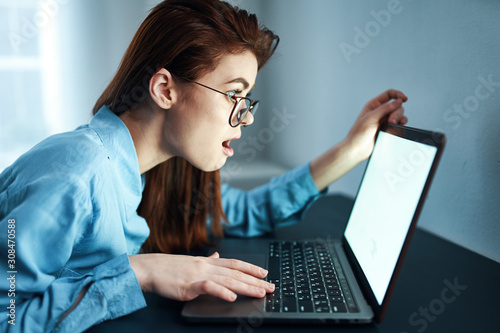 woman with laptop