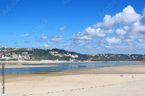 Bom Sucesso Beach, Portugal  © Jenny Thompson