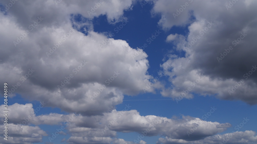 Obraz premium clouds everywhere