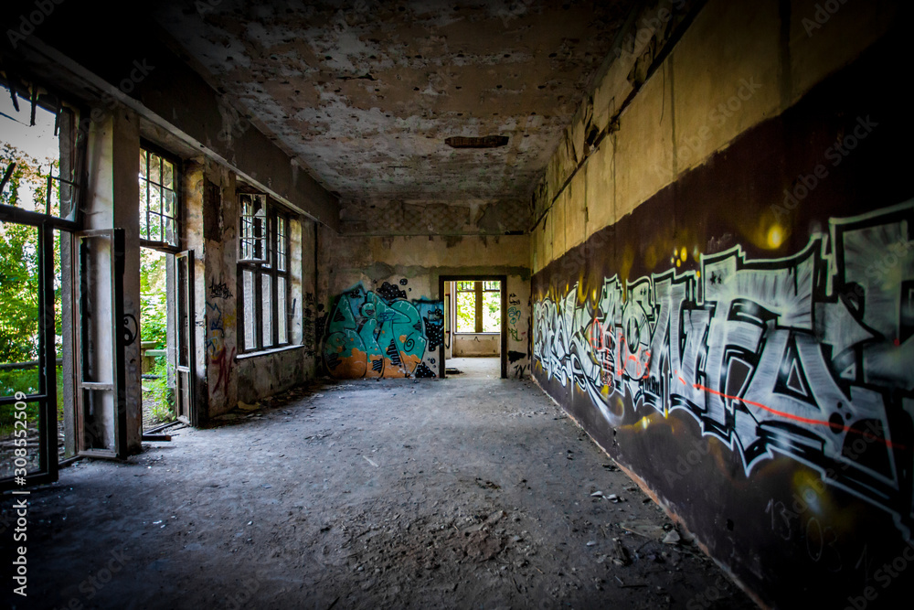 Graffiti in einem Lost Place