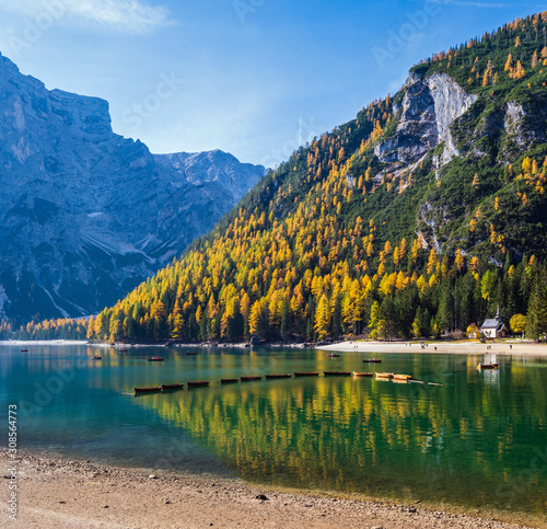 Autumn peaceful alpine lake Braies or Pragser Wildsee. Fanes-Sennes-Prags national park, South Tyrol, Dolomites Alps, Italy, Europe.