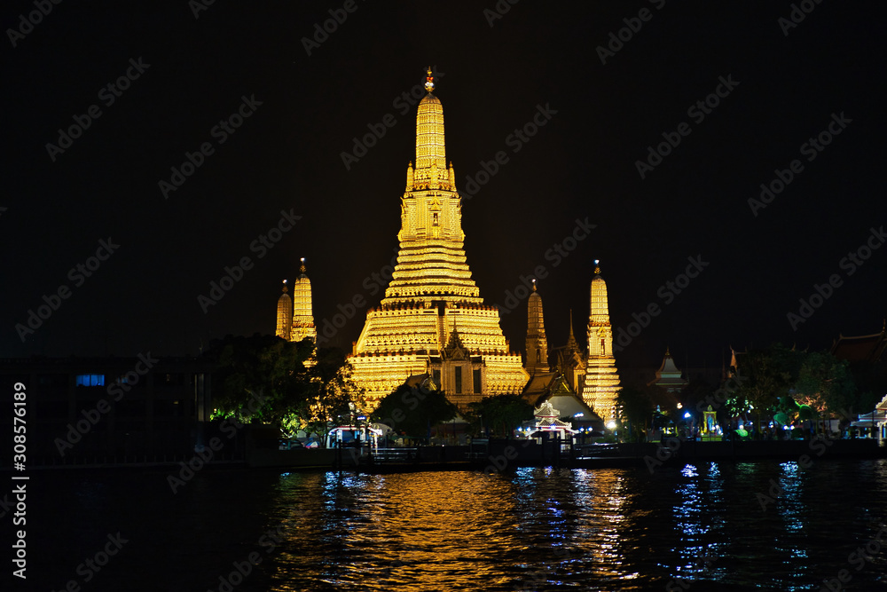 Wat Arun Bei Nacht