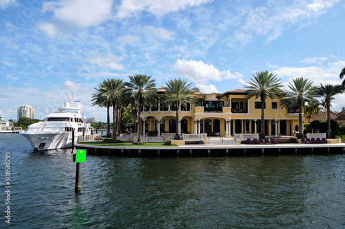 Fort Lauderdale waterfront intracostal view