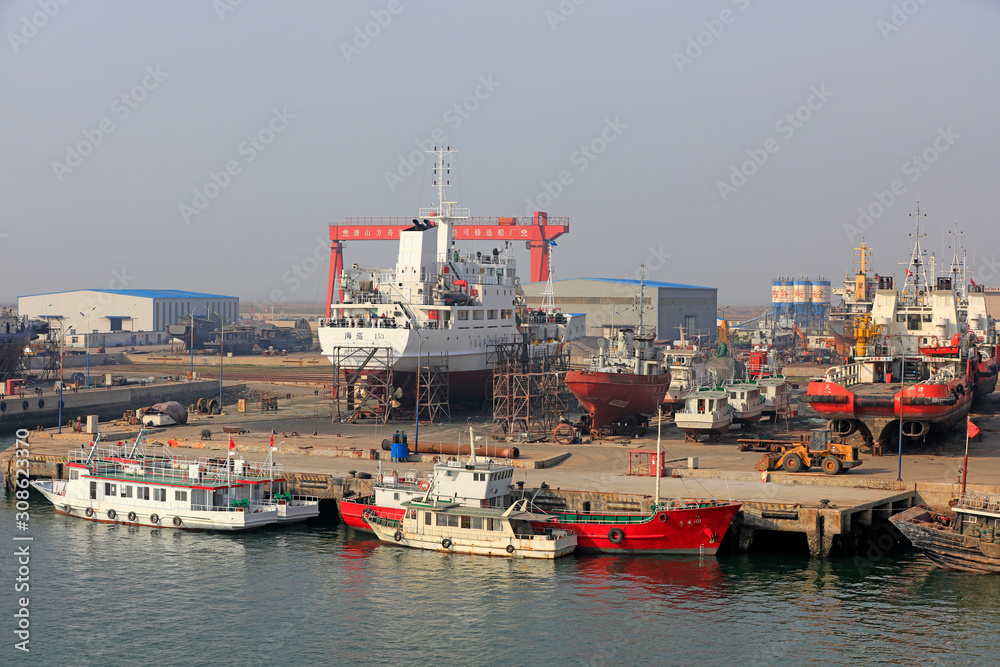 Naklejka premium Shipyard Wharf in Bohai Gulf