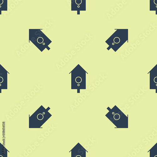Blue Retro wall watch icon isolated seamless pattern on yellow background. Cuckoo clock sign. Antique pendulum clock. Vector Illustration