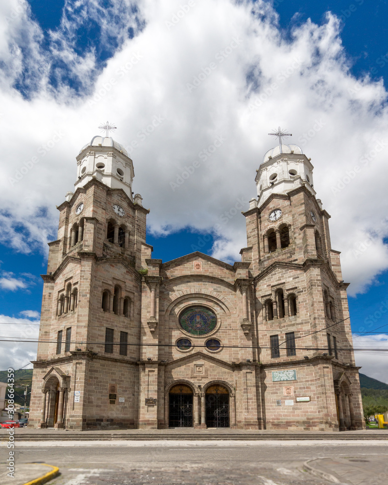 Santo Domingo Church (Iglesia Santo Domingo), a catholic church in Ibarra, Ecuador. Travel and architecture.