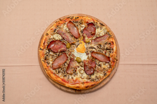 Proscuitto Pizza Top