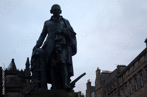 Adam Smith Statue, edimbourg