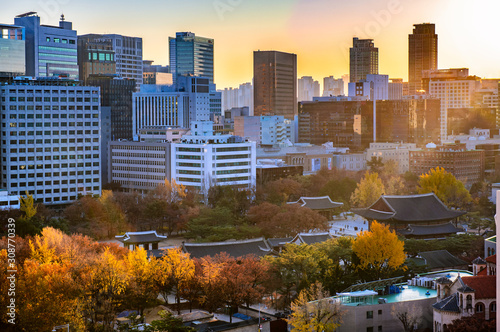 Photography view of deoksugung palace in autumn at seoul city south korea