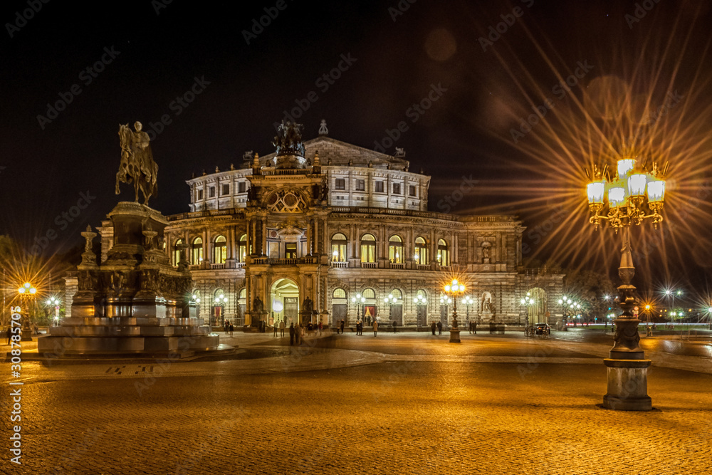 Fototapeta premium Dresden / Semperoper