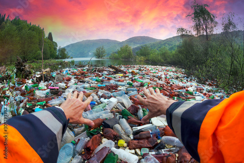 Quadro su tela Special operation to clean up the river of debris