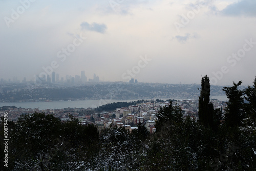 Fototapeta Naklejka Na Ścianę i Meble -  Istanbul in a fog in winter, view from the highest point of the city