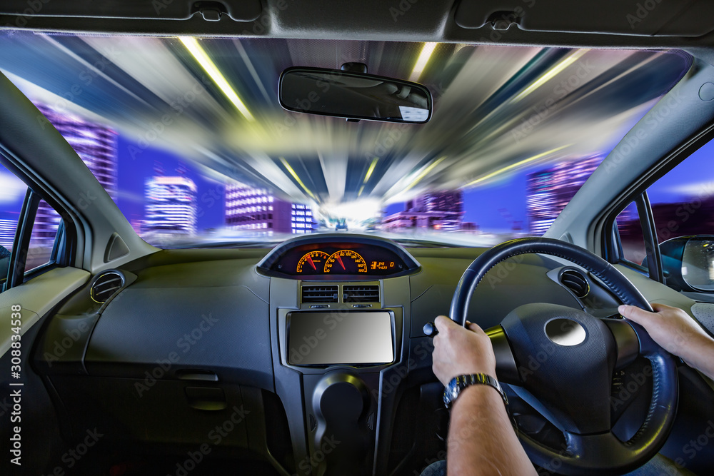 運転席から見る都会の景色 運転席から見る都会の景色