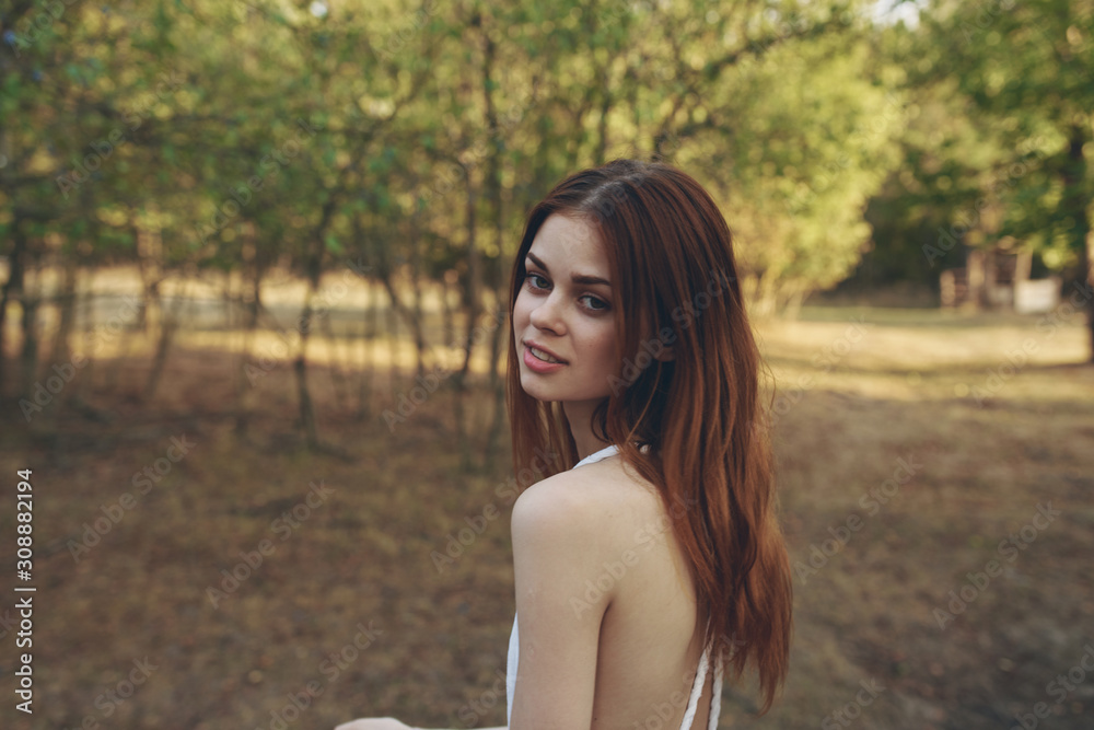 Naklejka premium beautiful woman green leaves luxury of nature