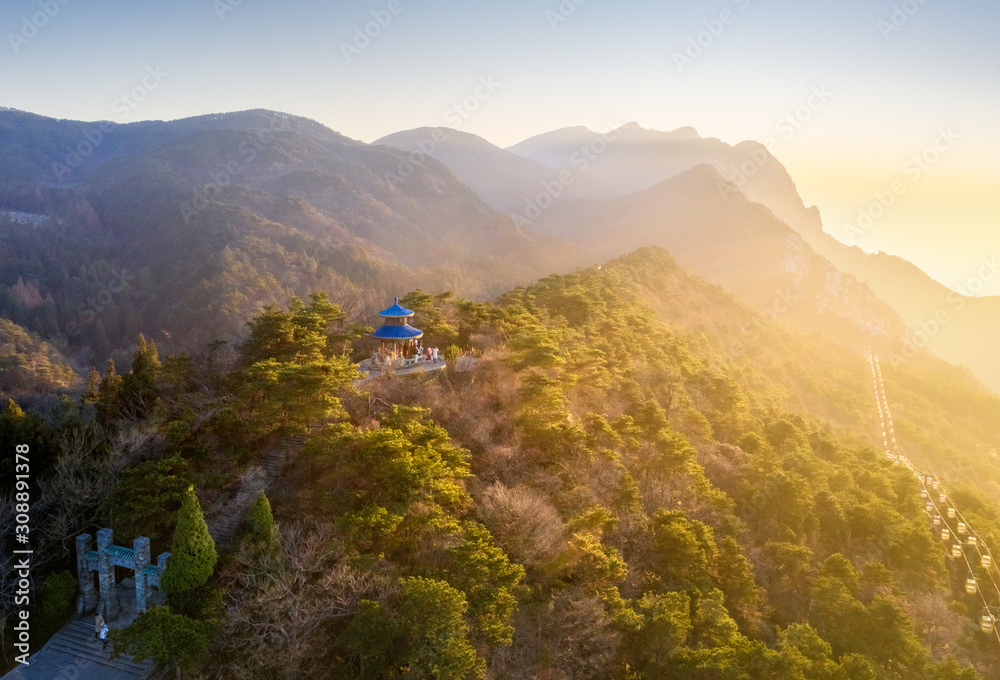 Obraz premium lushan scenery in the early morning