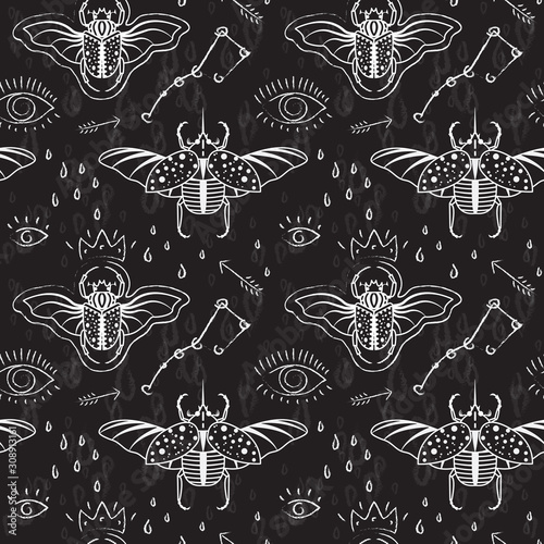 Goliath Bug and Hercules Rhinoceros Beetle Pattern