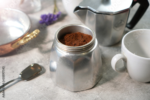 Geyser coffee maker with aroma coffee inside
