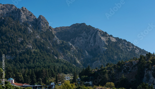 Gebirge am Ort Zia auf der Insel Kos Griechenland photo