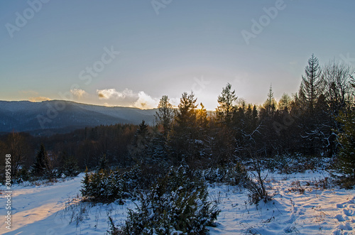 Fototapeta Naklejka Na Ścianę i Meble -  bieszczady zachód slońca