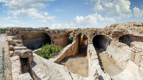 Bild auf Leinwand Mardin, Turkey The water cistern in the ancient city of Dara in Nusaybin is a tourist attraction