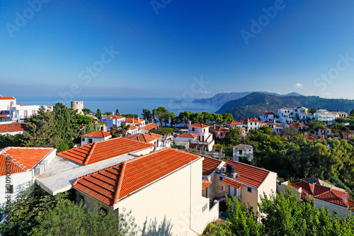 Fotografie The traditional houses at the old Chora of Alonissos, Greece