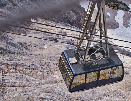 View from above onto the cable car of the glacier cableway, whic