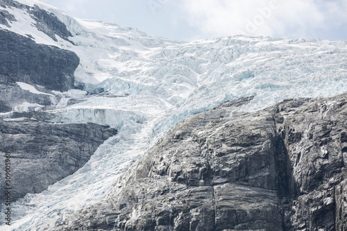 Detail vom Kjenndalsbreen Gletscher im Jostelalsbreen Nationalpark, Norwegen photo