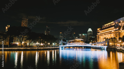 Fleuve de Singapour et vie nocturne 