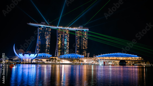 Fond d'écran du magnifique hôtel Marina Bay Sands à Singapour 