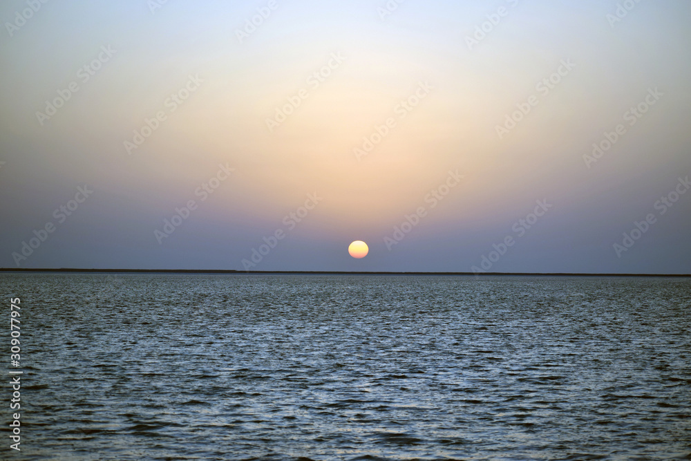 Landscape photo of sunset at sea
