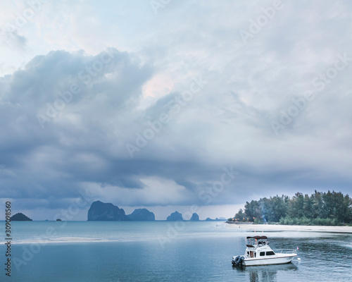 Holiday with sea and sky of Trang sea, Thailand. © Loveseen