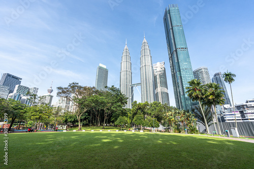 Canvas Print city skyline with park in kuala lumpur