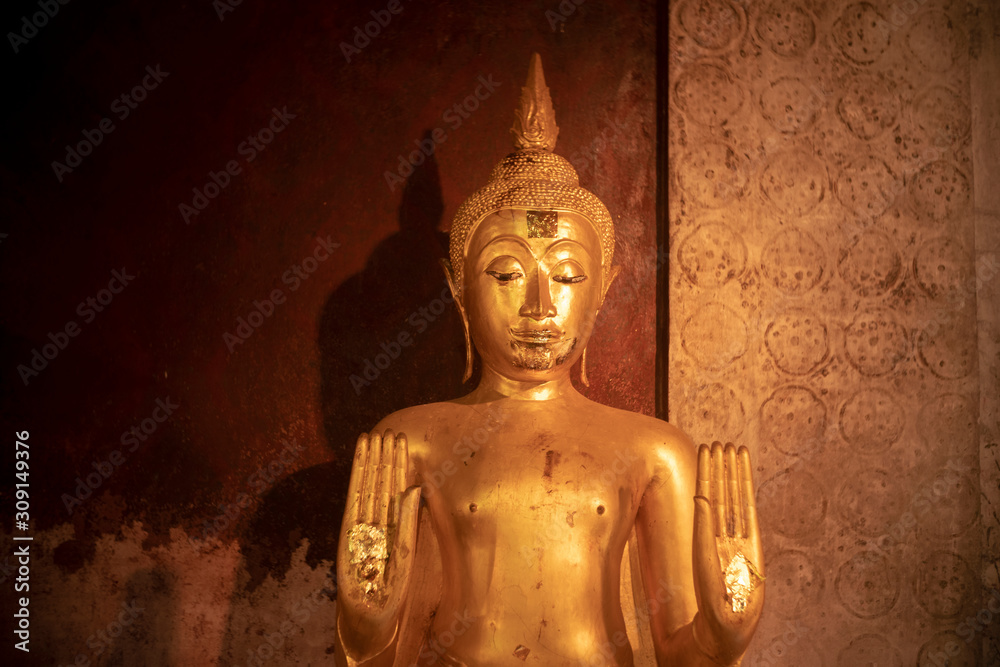 Buddha statue