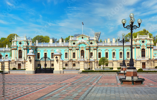 Front facade and gate of Mariinsky palace in Kyiv, Ukraine photo