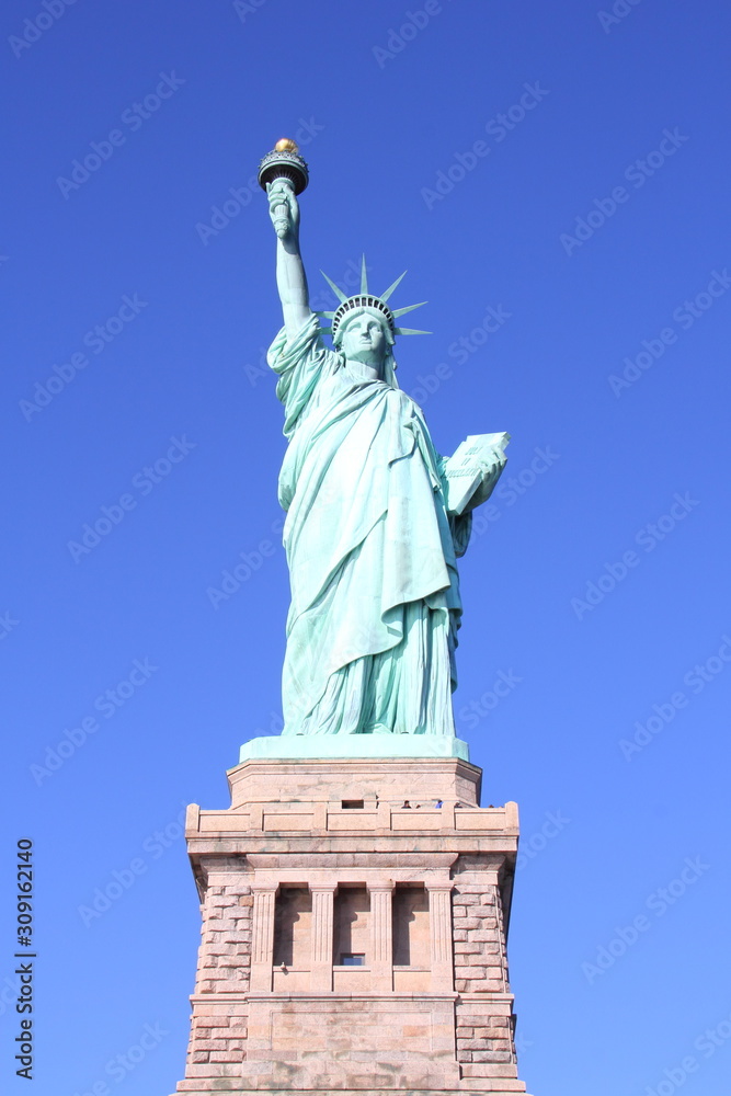 Fototapeta premium Statua Wolności na Liberty Island w Nowym Jorku