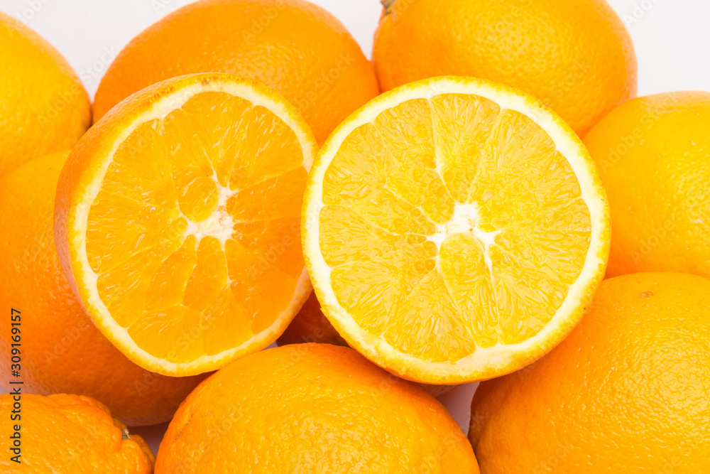 Naranjas fruta cítrica de sabor dulce con un ligero toque ácido, rica en vitamina C Naranjas fruta cítrica de sabor dulce con un ligero toque ácido, rica en vitamina C