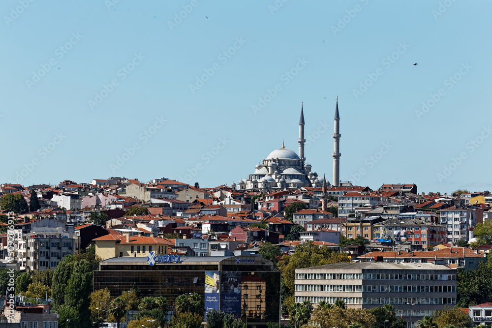 スレイマニエ・モスクとイスタンブールの街