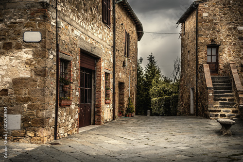 Fototapeta Naklejka Na Ścianę i Meble -  Picturesque corner in a small town in Tuscany