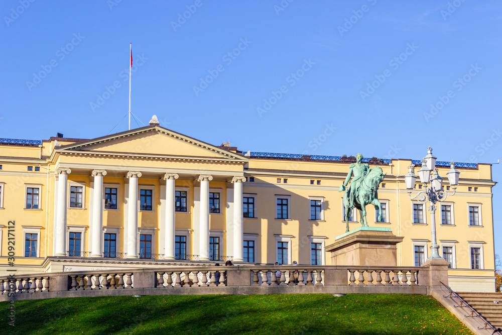 The Royal Palace with the statue of King Carl Johan, Oslo, Norway