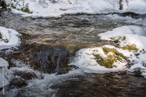 wasser schnee und eis