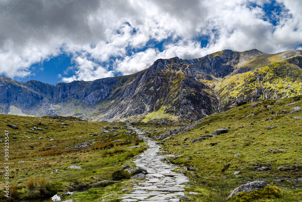 Fototapeta premium Snowdonia park landscape in England.