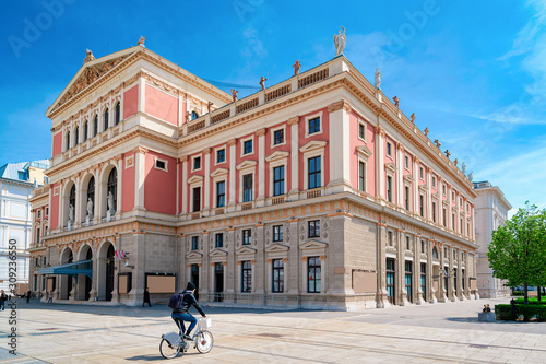 Vászonkép Wiener Musikverein Viennese Music Association on Karlsplatz in Vienna