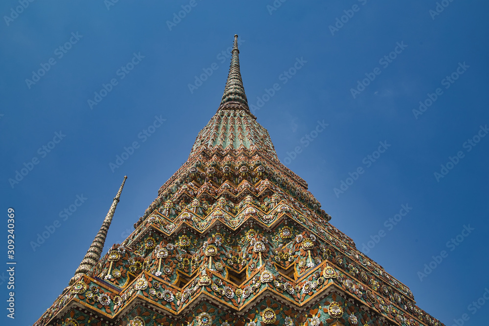 Chedi in der Tempelanlage von Wat Pho