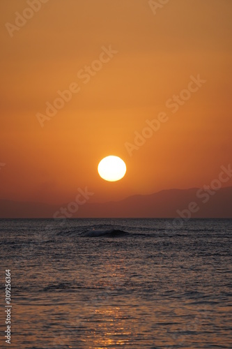 Fototapeta Naklejka Na Ścianę i Meble -  Ocean sunset